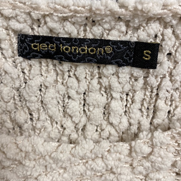 QED London teddy sweater small - Picture 3 of 4